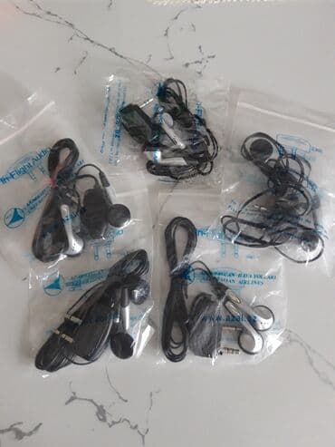 Təzə qulagcıqlar, biri 4 man, planşet və kompyuterlərdə istifadə lalafo.az -da Təzə qulagcıqlar, biri 4 man, planşet və kompyuterlərdə istifadə