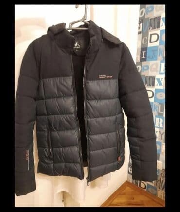 Kurtka ela veziyyetdedi. qalin balonkadi. L razmerdi lalafo.az -da Kurtka ela veziyyetdedi. qalin balonkadi. L razmerdi