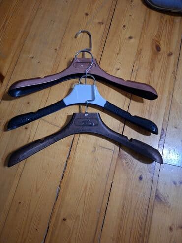 Məhsul: Paltar asılqanları dəsti Təsvir: - Müxtəlif model və lalafo.az -da Məhsul: Paltar asılqanları dəsti Təsvir: - Müxtəlif model və