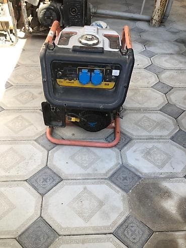 Benzinli portativ generator - 220V AC çıxışlar: ön paneldə 2 ədəd lalafo.az -da — 1 Benzinli portativ generator - 220V AC çıxışlar: ön paneldə 2 ədəd — 1