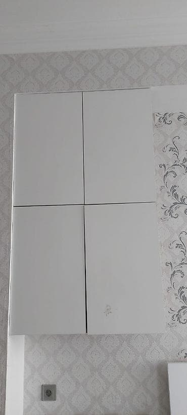 Ağ rəngli divar asma mətbəx dolabı - Minimalist, tutacaqsız dizayn – at lalafo.az Ağ rəngli divar asma mətbəx dolabı - Minimalist, tutacaqsız dizayn –