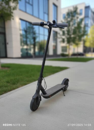 Skuter Xiomi mi pro 2 hec bir problemi yoxdur az işlenib ciddi aliciya lalafo.az -da Skuter Xiomi mi pro 2 hec bir problemi yoxdur az işlenib ciddi aliciya