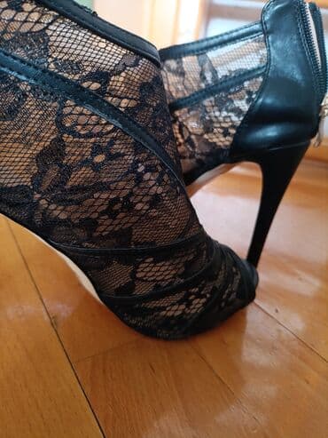 Qısaboğaz, Carlo Pazolini, Ölçü: 39, rəng - Qara, Yeni lalafo.az -da Qısaboğaz, Carlo Pazolini, Ölçü: 39, rəng - Qara, Yeni