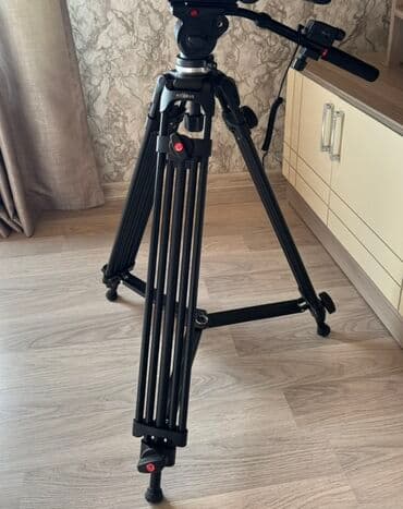 Peşəkar videoçəkiliş üçün üçayaqlı tripod və fluid başlıq dəsti. - lalafo.az -da Peşəkar videoçəkiliş üçün üçayaqlı tripod və fluid başlıq dəsti. -