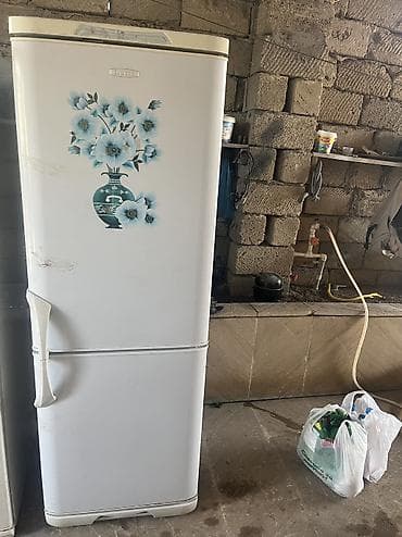 İşlənmiş 2 qapılı Biryusa Soyuducu Satılır, rəng - Ağ, Təkərli lalafo.az -da İşlənmiş 2 qapılı Biryusa Soyuducu Satılır, rəng - Ağ, Təkərli