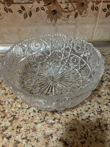 Diametr 26 sm, hündürlüyü 9 sm Billur materialdan hazırlanmış, oyma lalafo.az -da Diametr 26 sm, hündürlüyü 9 sm Billur materialdan hazırlanmış, oyma