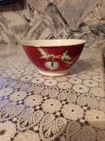 Kasalar, 1 əd, rəng - Qırmızı, Farfor, SSRİ lalafo.az -da Kasalar, 1 əd, rəng - Qırmızı, Farfor, SSRİ