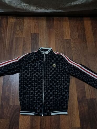 Unisex idman üslublu jaket - Dizayn: Qara rəngdə, bütün hissədə “GG” lalafo.az -da Unisex idman üslublu jaket - Dizayn: Qara rəngdə, bütün hissədə “GG”