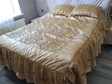 Yataq üçün Yeni Qaşlı rəng - Qızılı Yataq örtüyü, Ünvandan götürmə lalafo.az -da Yataq üçün Yeni Qaşlı rəng - Qızılı Yataq örtüyü, Ünvandan götürmə