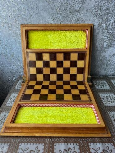 Taxta şahmat lövhəsi və qutu - Material: təbii ağacdan hazırlanmış lalafo.az -da Taxta şahmat lövhəsi və qutu - Material: təbii ağacdan hazırlanmış
