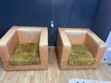 İşlənmiş, Mini-divan, 2 kreslo, Bazasız, Açılmayan lalafo.az -da İşlənmiş, Mini-divan, 2 kreslo, Bazasız, Açılmayan