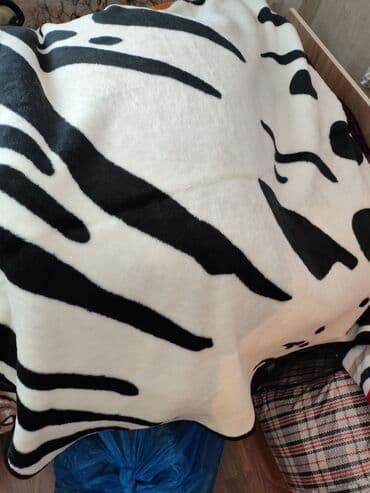 İşlənmiş Böyüklər üçün İki nəfərlik Qış üçün Doldurucusuz Yorğan lalafo.az -da İşlənmiş Böyüklər üçün İki nəfərlik Qış üçün Doldurucusuz Yorğan