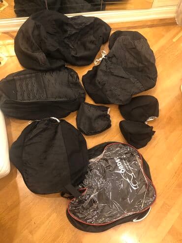 Mashin üçün bir qara rəngli chexol aksesuar dəsti. Dəstə ancaq 1 lalafo.az -da Mashin üçün bir qara rəngli chexol aksesuar dəsti. Dəstə ancaq 1