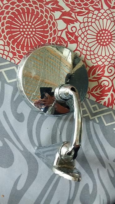 Motosiklet üçün yan güzgü - Dairəvi forma, təxminən 10–12 sm diametr lalafo.az -da Motosiklet üçün yan güzgü - Dairəvi forma, təxminən 10–12 sm diametr