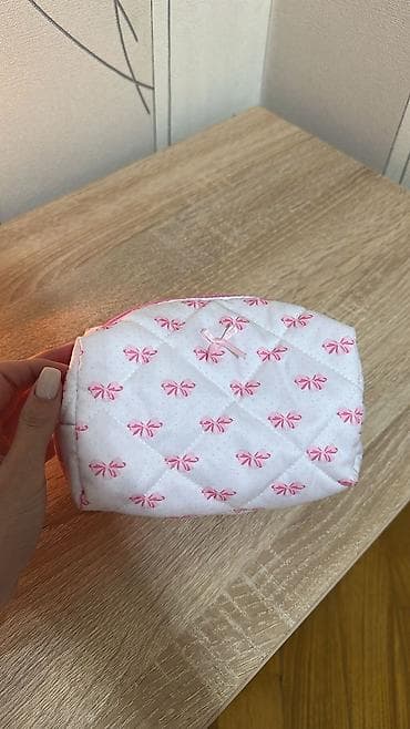 Yastı tikişli kosmetik/kontur çantası - Material: Yumşaq lalafo.az -da Yastı tikişli kosmetik/kontur çantası - Material: Yumşaq