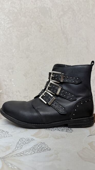 Next mağazasından alınıb Qadınlar üçün qara dəri bot 79₼ alınıb 35₼ lalafo.az -da Next mağazasından alınıb Qadınlar üçün qara dəri bot 79₼ alınıb 35₼