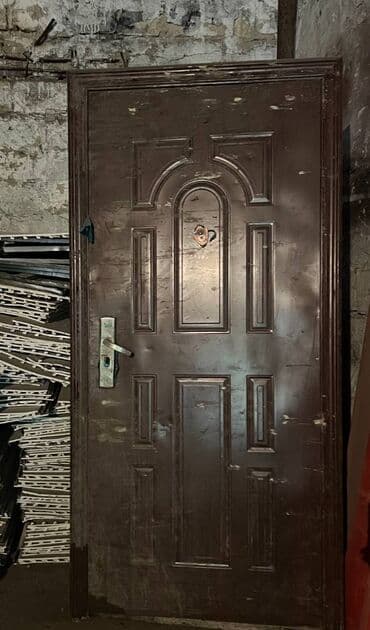 Mənzil üçün İşlənmiş Giriş qapısı 100x210 sm Tac ilə, Zəmanətsiz, Ünvandan götürmə lalafo.az -da Mənzil üçün İşlənmiş Giriş qapısı 100x210 sm Tac ilə, Zəmanətsiz, Ünvandan götürmə