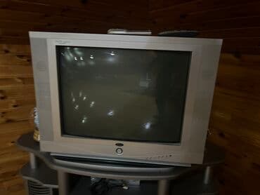 Klassik kineskop televiziya (CRT) – iri ekranlı, gümüşü gövdə. - lalafo.az -da Klassik kineskop televiziya (CRT) – iri ekranlı, gümüşü gövdə. -