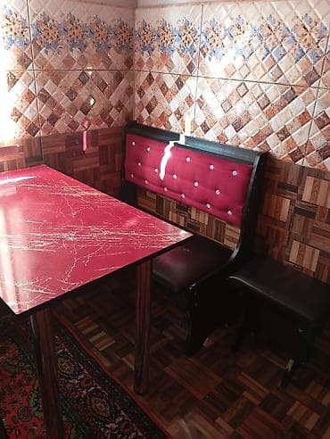 Balaca divan bazalidi+masa+2 taburetka Masanin uzeri ciziglidi Islenib lalafo.az -da Balaca divan bazalidi+masa+2 taburetka Masanin uzeri ciziglidi Islenib