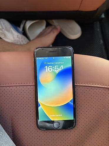 IPhone 8, 64 ГБ, Черный, Отпечаток пальца at lalafo.az IPhone 8, 64 ГБ, Черный, Отпечаток пальца