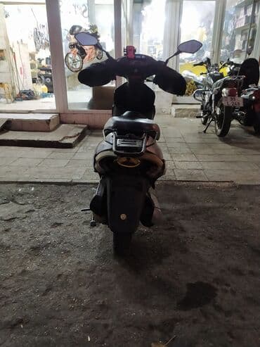 Moon - 50, 50 sm3, 2023 il lalafo.az -da — 2 Moon - 50, 50 sm3, 2023 il — 2