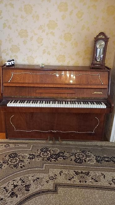 3 pedallı pianino İdeal vəziyyətdə, qiyməti 200 manat. Ünvan lalafo.az -da 3 pedallı pianino İdeal vəziyyətdə, qiyməti 200 manat. Ünvan