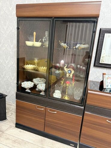 Qonaq otağı üçün vitrin və bufet dəsti - Material: ağac teksturalı lalafo.az -da Qonaq otağı üçün vitrin və bufet dəsti - Material: ağac teksturalı