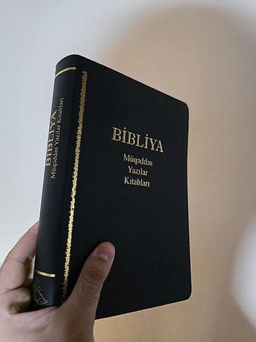 Bibliya (Əhdi-cədid və əhdi-ətiq) kitabı lalafo.az -da Bibliya (Əhdi-cədid və əhdi-ətiq) kitabı