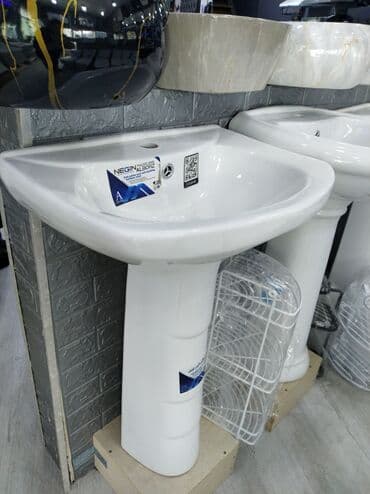 Negin Alborz pedestal lavabosu - Material: ağ keramik/porşelen lalafo.az -da Negin Alborz pedestal lavabosu - Material: ağ keramik/porşelen