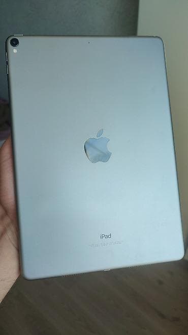 Б/у Apple iPad Pro 10.5 (2017), 10,5", 256 ГБ, Самовывоз at lalafo.az Б/у Apple iPad Pro 10.5 (2017), 10,5", 256 ГБ, Самовывоз