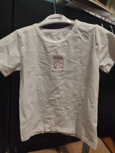 Təzədir 4-5 yaşa uyğun Ağ rəngli qısaqoll uşaq/fun t-shirt. Ön tərəfdə lalafo.az -da Təzədir 4-5 yaşa uyğun Ağ rəngli qısaqoll uşaq/fun t-shirt. Ön tərəfdə