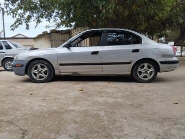 Hyundai Elantra GT sedan - Kuzov: sedan, gümüşü rəng, arxa spoylerli lalafo.az -da Hyundai Elantra GT sedan - Kuzov: sedan, gümüşü rəng, arxa spoylerli