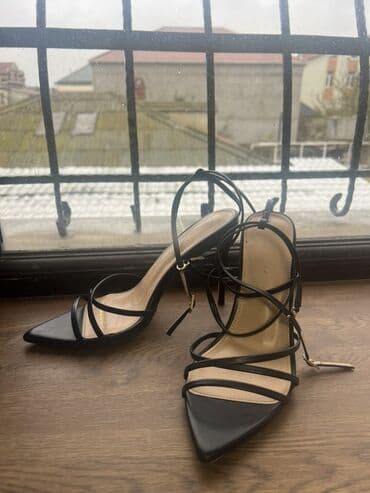 Birdefe qeynilib 89azn alinib, 50azn satilir. Olcu:40 - Rəngi lalafo.az -da Birdefe qeynilib 89azn alinib, 50azn satilir. Olcu:40 - Rəngi