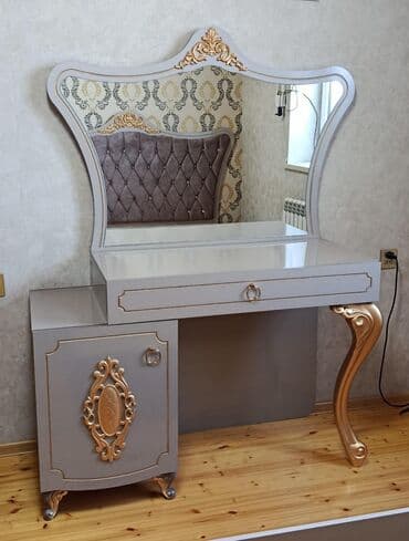 Güzgülü lalafo.az -da Güzgülü