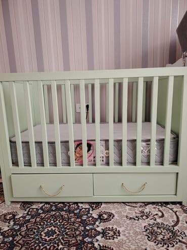 Oğlan və qız üçün, Dördbucaq, Beşik, Dəstsiz, Matras ilə, Yellənmə mexanizmsiz lalafo.az -da Oğlan və qız üçün, Dördbucaq, Beşik, Dəstsiz, Matras ilə, Yellənmə mexanizmsiz