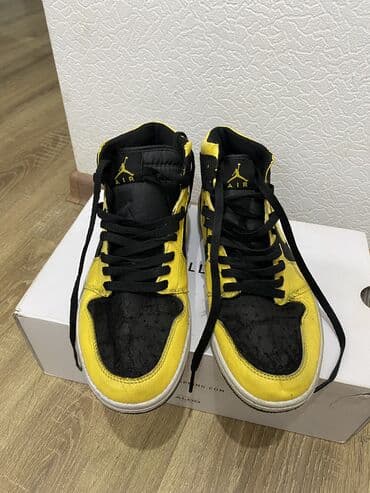 Məhsul: Yüksəkboğaz idman ayaqqabısı, Marka Nike Jordan. Ölçü 43-44 lalafo.az -da Məhsul: Yüksəkboğaz idman ayaqqabısı, Marka Nike Jordan. Ölçü 43-44