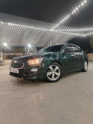 Chevrolet Cruze sedan - Gecə çəkilişində görünən tünd yaşıl/göy lalafo.az -da Chevrolet Cruze sedan - Gecə çəkilişində görünən tünd yaşıl/göy