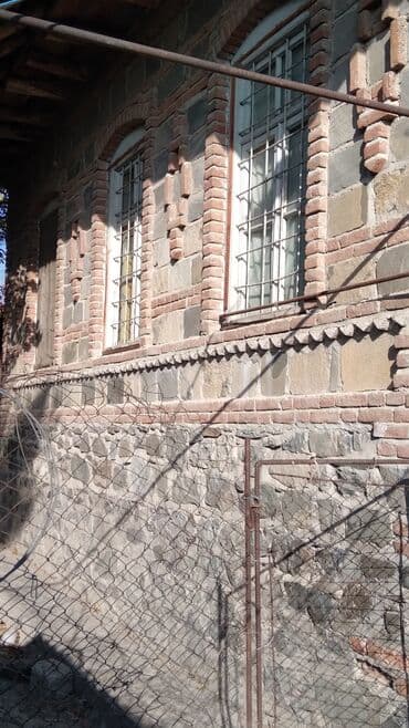 Satılır: Daş kombinasiyalı həyət evi - İki mərtəbəli tikili; yuxarı lalafo.az -da — 2 Satılır: Daş kombinasiyalı həyət evi - İki mərtəbəli tikili; yuxarı — 2