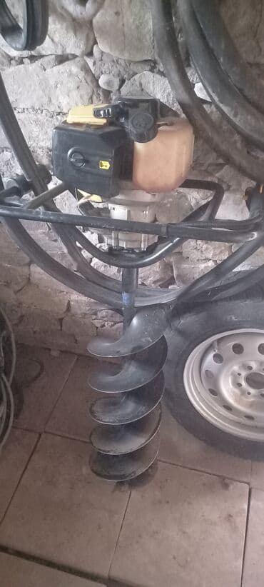 Yer qaziyan qələm əkməyə stolba yeri qazimaga bastirmaga. Vi̇tri̇n lalafo.az -da Yer qaziyan qələm əkməyə stolba yeri qazimaga bastirmaga. Vi̇tri̇n