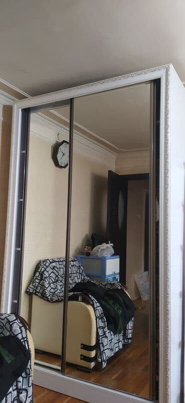 Kupe, 3 qapılı Düz dolab, Qarderob, paltar dolabı lalafo.az -da Kupe, 3 qapılı Düz dolab, Qarderob, paltar dolabı