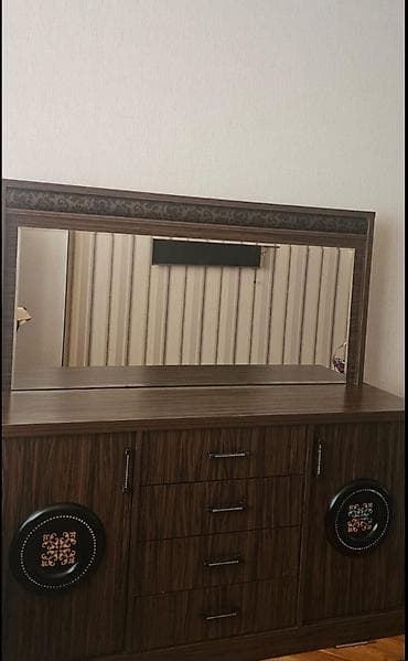 - Məhsul: Güzgülü komandor/komod - Material: Ağac teksturalı laminat lalafo.az -da - Məhsul: Güzgülü komandor/komod - Material: Ağac teksturalı laminat