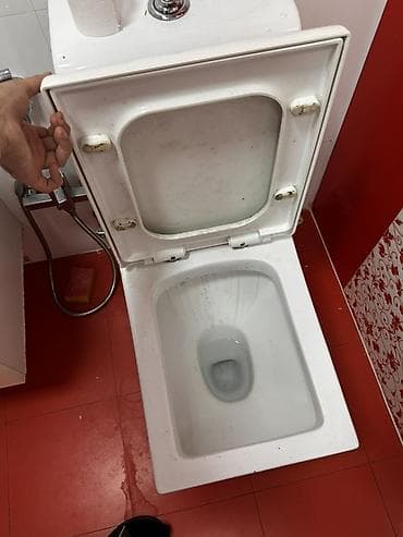 Qabyqaltı tualet (yerüstü) – su çəni ilə birlikdə Aftava ustunde lalafo.az -da Qabyqaltı tualet (yerüstü) – su çəni ilə birlikdə Aftava ustunde