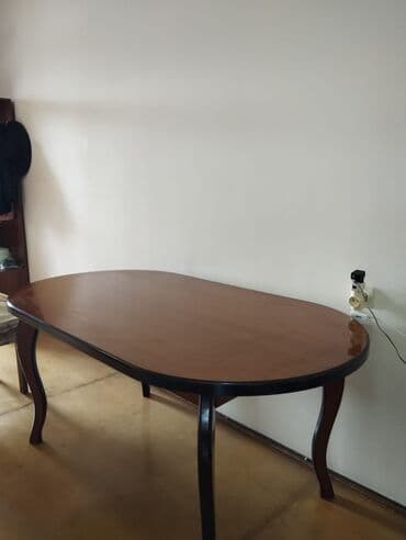 Qonaq masası, İşlənmiş, Açılan, Taxta, Oval masa lalafo.az -da Qonaq masası, İşlənmiş, Açılan, Taxta, Oval masa