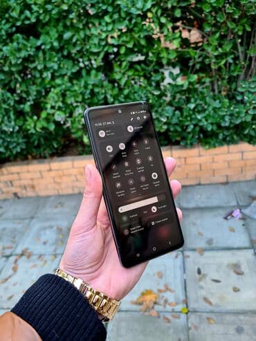 Samsung Galaxy A52, 128 GB, rəng - Qara, Zəmanət, Sensor, Barmaq izi lalafo.az -da Samsung Galaxy A52, 128 GB, rəng - Qara, Zəmanət, Sensor, Barmaq izi