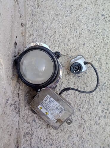 Avtomobil üçün orijinal ksenon projektor farası komplekti Votsapa lalafo.az -da Avtomobil üçün orijinal ksenon projektor farası komplekti Votsapa