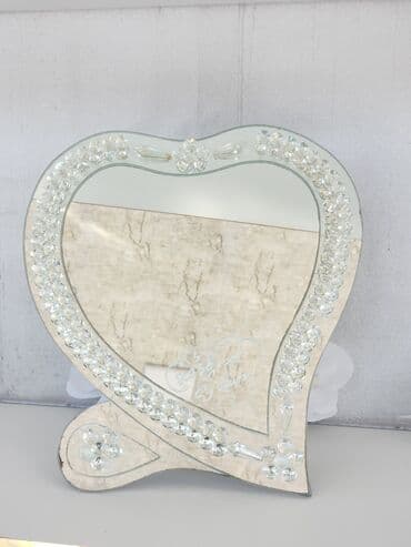 Maqazin bağlandığı üçūn güzgülər ucuz qiymətə satılır 1 ededi 8 azn lalafo.az -da Maqazin bağlandığı üçūn güzgülər ucuz qiymətə satılır 1 ededi 8 azn