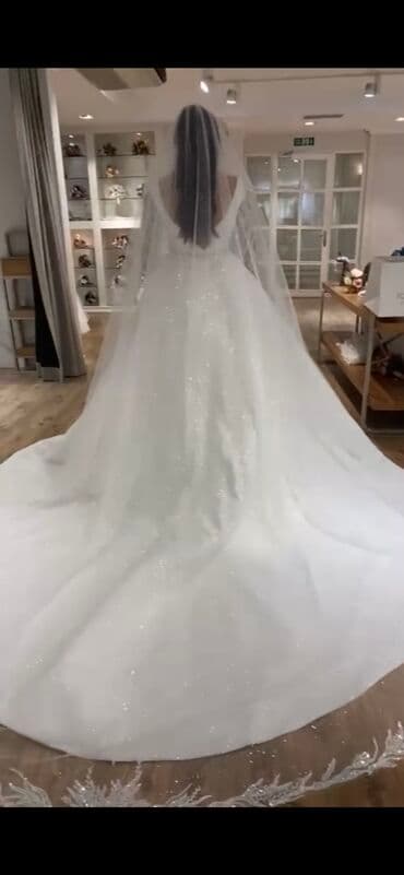 Türkiyede özel atelyede hazırlanmış çox ferqli model gözel keyfiyetli lalafo.az -da Türkiyede özel atelyede hazırlanmış çox ferqli model gözel keyfiyetli