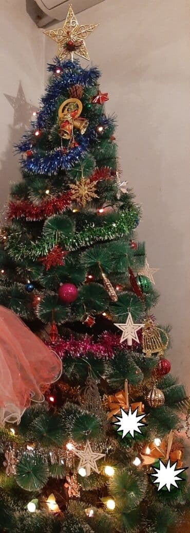 Yeni il üçün bəzədilmiş süni yolka komplekti - Yaşıl rəngli, çoxqatlı lalafo.az -da Yeni il üçün bəzədilmiş süni yolka komplekti - Yaşıl rəngli, çoxqatlı