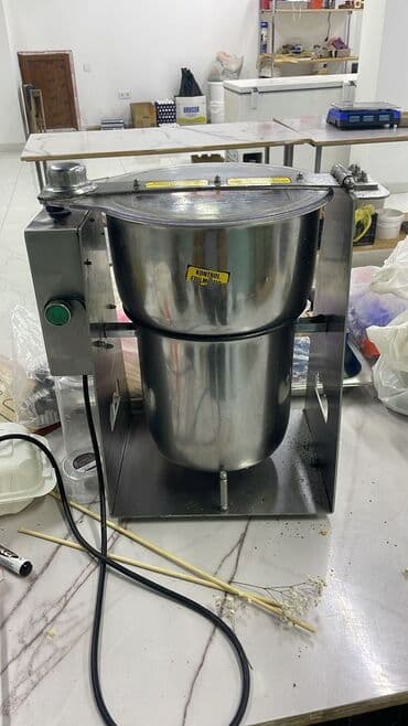 metbex avadanliqlari: Üyüdücü blender- 390 azn.Unv Zabrat .Xanim90 lalafo.az -da — 1 metbex avadanliqlari: Üyüdücü blender- 390 azn.Unv Zabrat .Xanim90 — 1