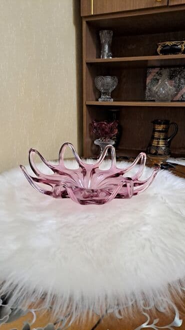 Bənövşəyi-çəhrayı tonlarda dekorativ şüşə meyvəqabı/konfetqabı - lalafo.az -da Bənövşəyi-çəhrayı tonlarda dekorativ şüşə meyvəqabı/konfetqabı -